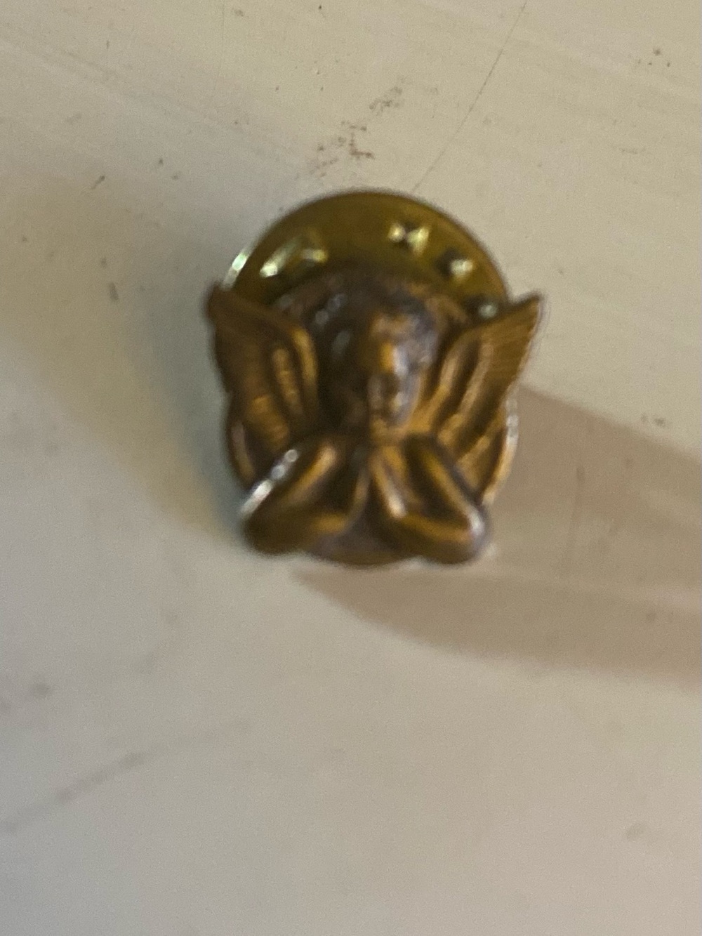 (JE30) Vintage Antique Gold Cherub Wing Lapel Pin Tie Tack